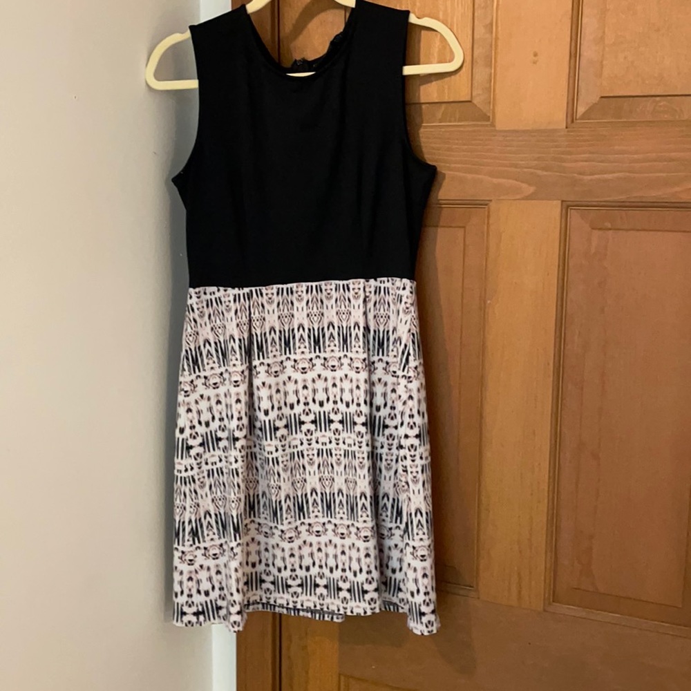 Cynthia Rowley. Flattering M dress.